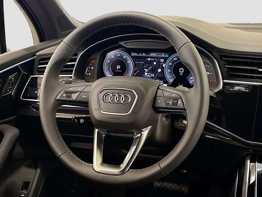 2025 Audi Q7 Premium Plus - Photo 18