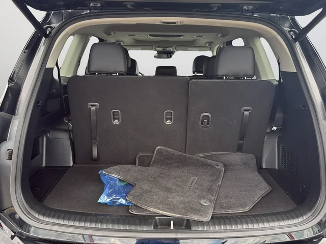 Used 2023 Black Kia EX image 12