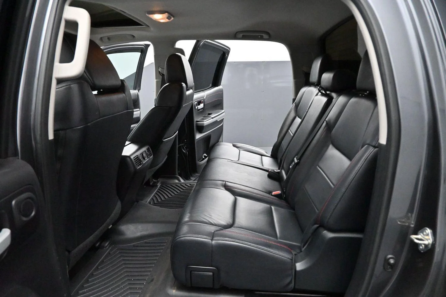 Used 2020 Magnetic Gray Metallic Toyota SR5 image 31