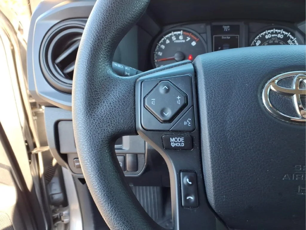 Used 2019 Silver Toyota SR image 23