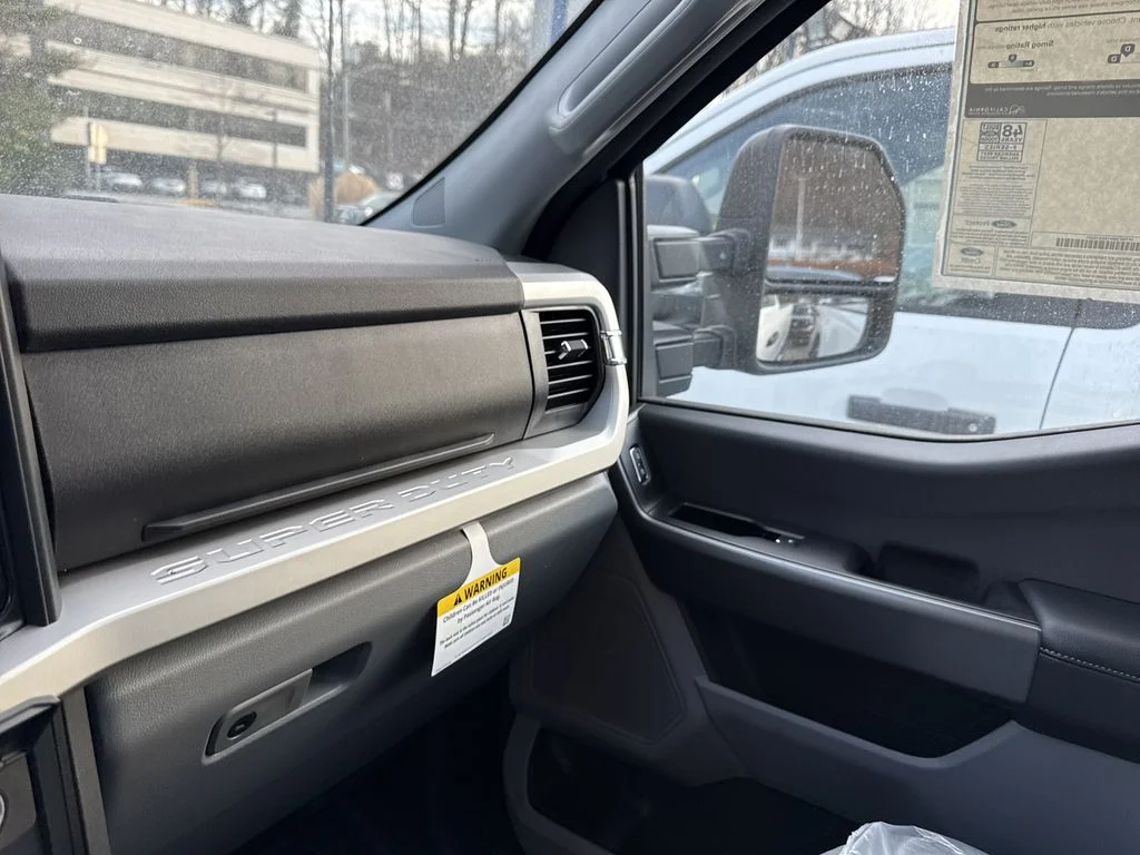 New 2025 White Ford XLT image 16