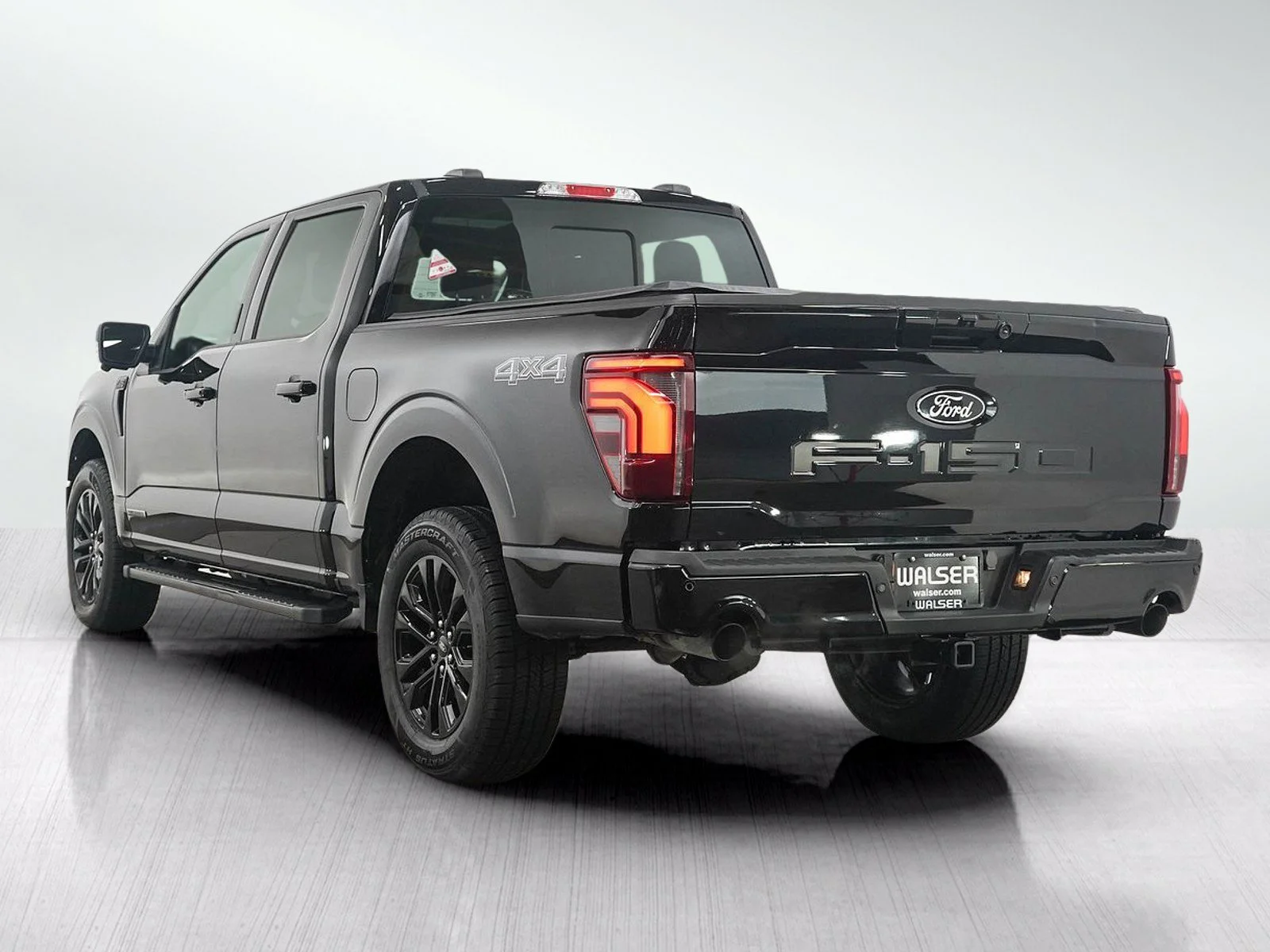 Used 2024 Agate Black Metallic Ford LARIAT image 3