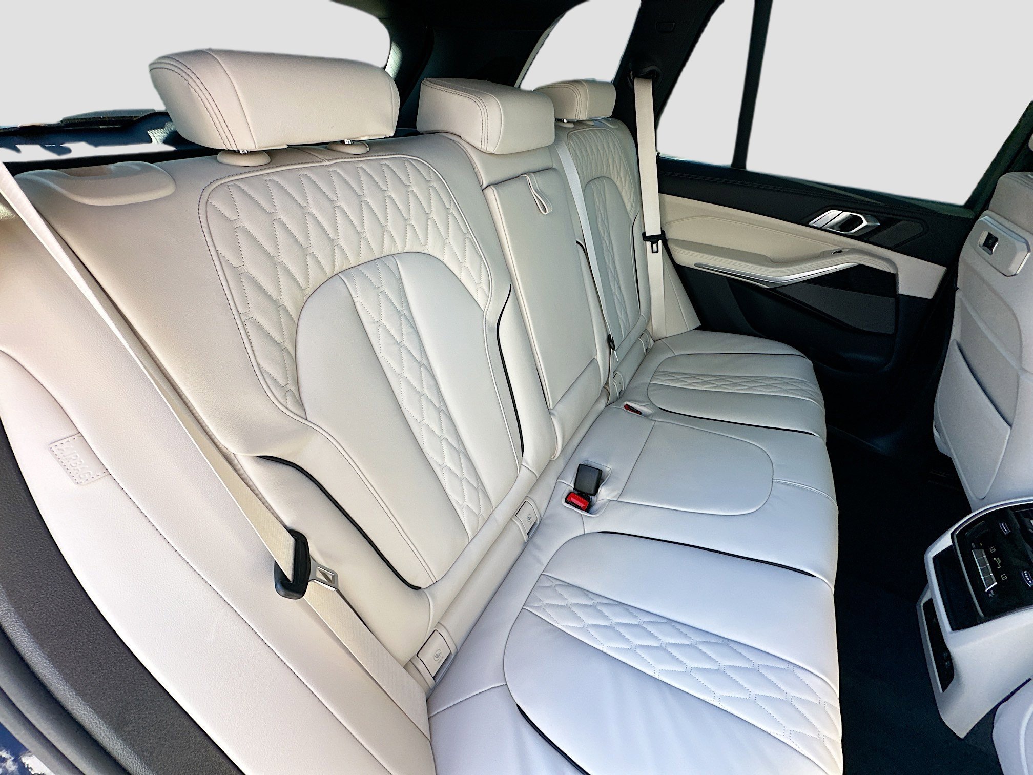 New 2026 Tanzanite Blue II Metallic BMW sDrive40i image 22