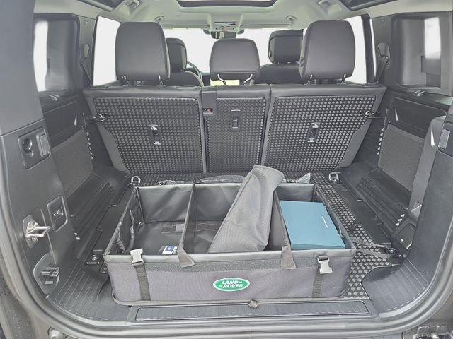 2026 Land Rover Defender S - Photo 12