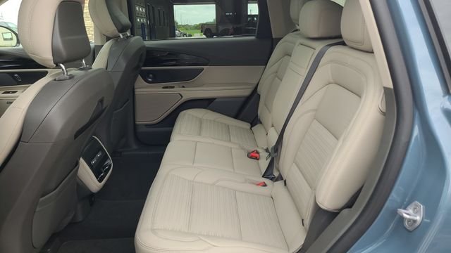 2025 Lincoln Nautilus Reserve - Photo 11