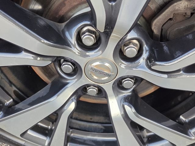 Used 2017 Gray Nissan 3.5 SL image 17