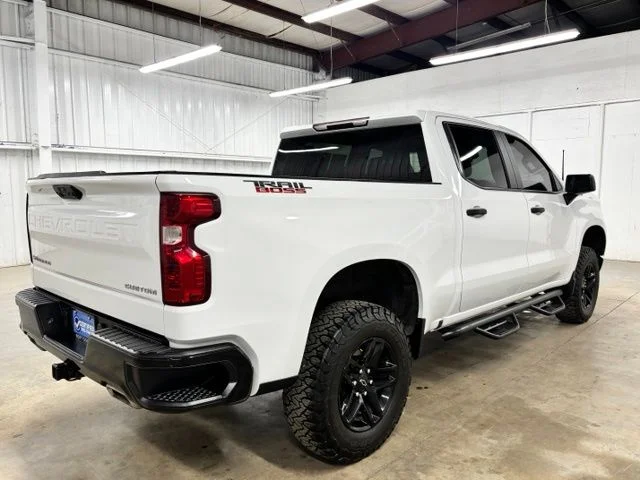 Used 2022 White Chevrolet Custom Trail Boss image 7