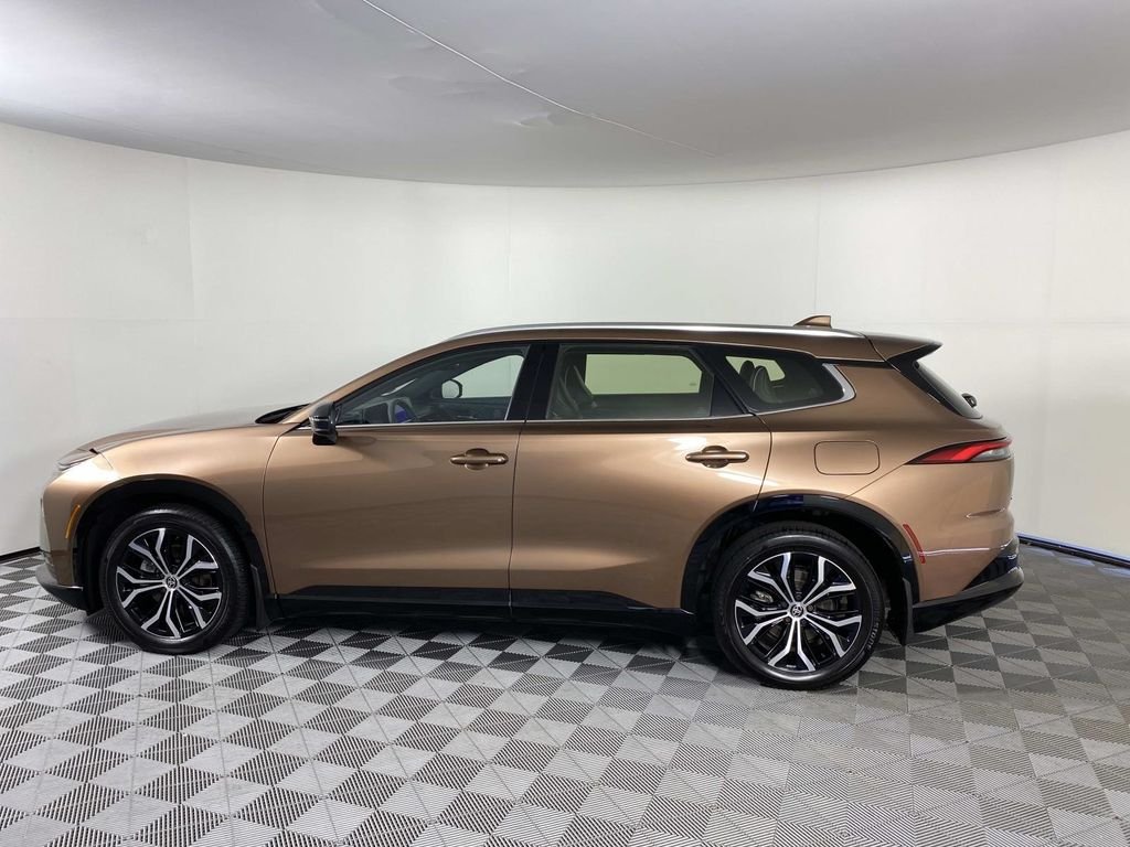 Used 2025 Brown Toyota XLE image 5