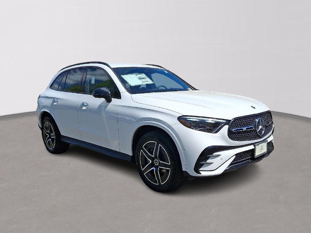 New 2026 Polar White Mercedes-Benz GLC 300 image 2