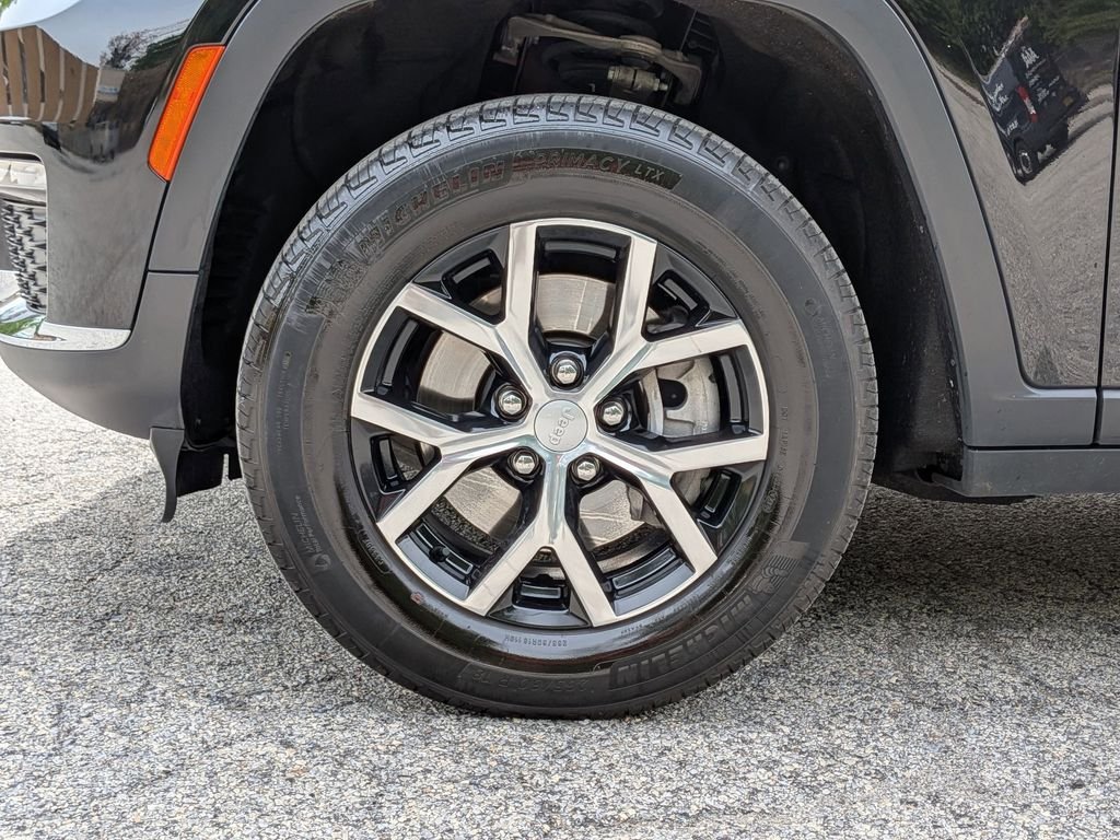 Used 2023 Black Jeep Limited image 31