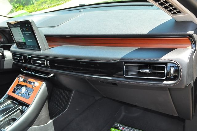 Used 2023 Blue Lincoln Reserve image 20