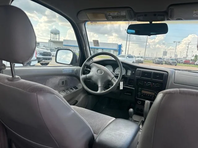 Used 2004 Radiant Red Toyota Base image 14