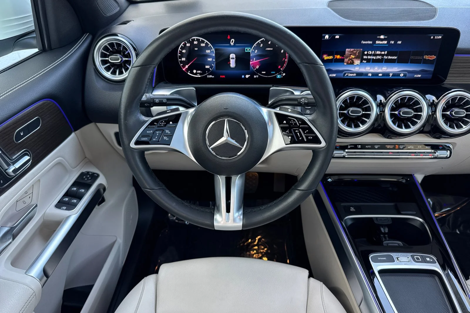 Used 2026 White Mercedes-Benz GLB 250 image 16