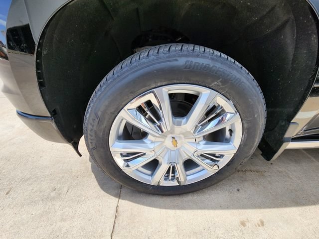 Used 2022 Black Chevrolet High Country image 9