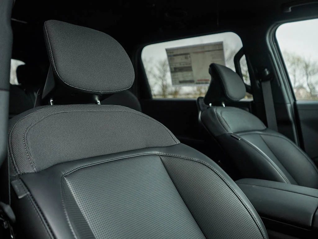 New 2027 Glacial White Pearl Kia S AWD image 12
