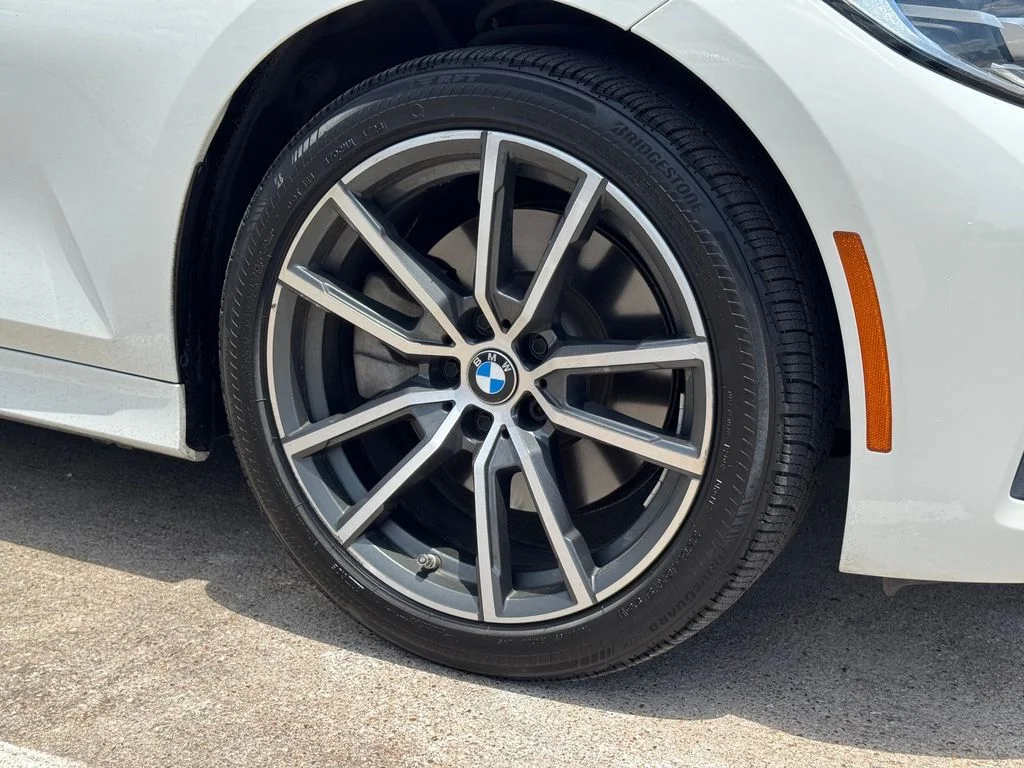 Used 2020 White BMW 330i image 2