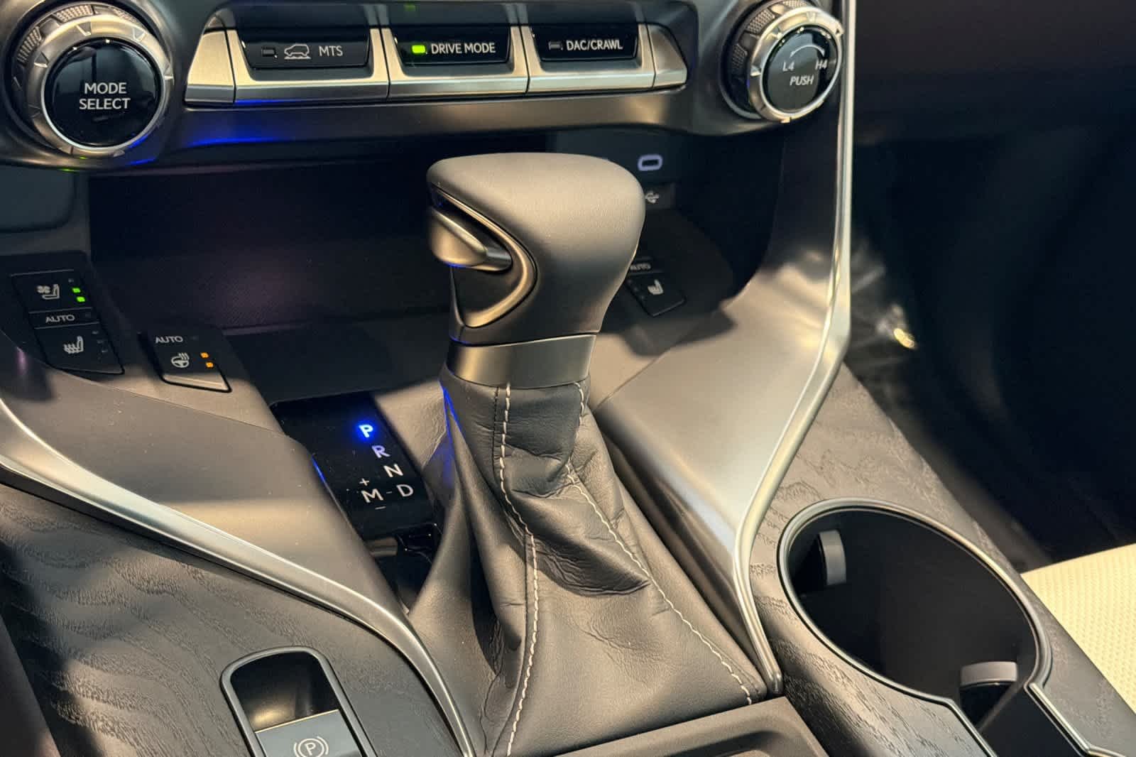 2026 Lexus LX 600 Luxury - Photo 24