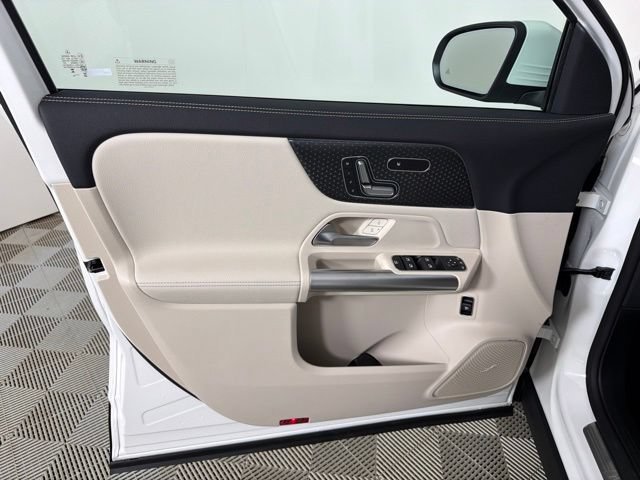 New 2026 Polar White Mercedes-Benz GLA 250 image 24