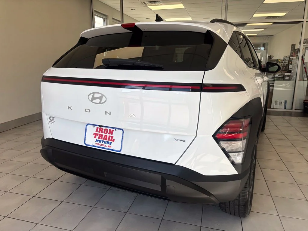 2025 Hyundai Kona SEL - Photo 27