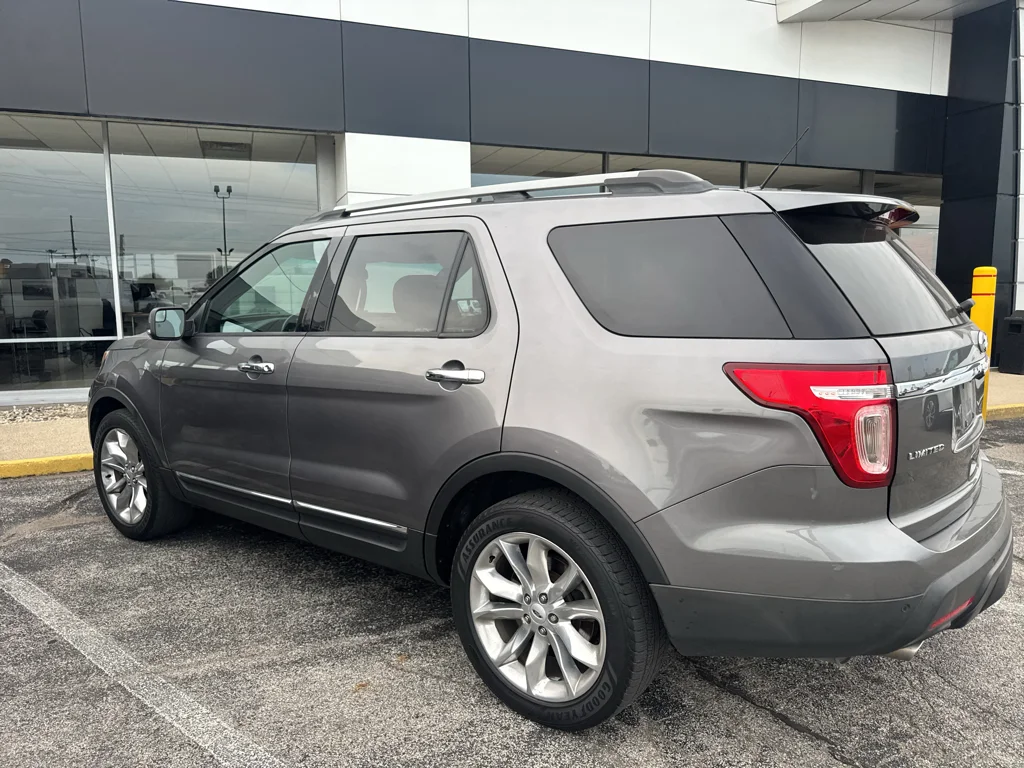 Used 2014 Sterling Gray Metallic Ford Limited image 8