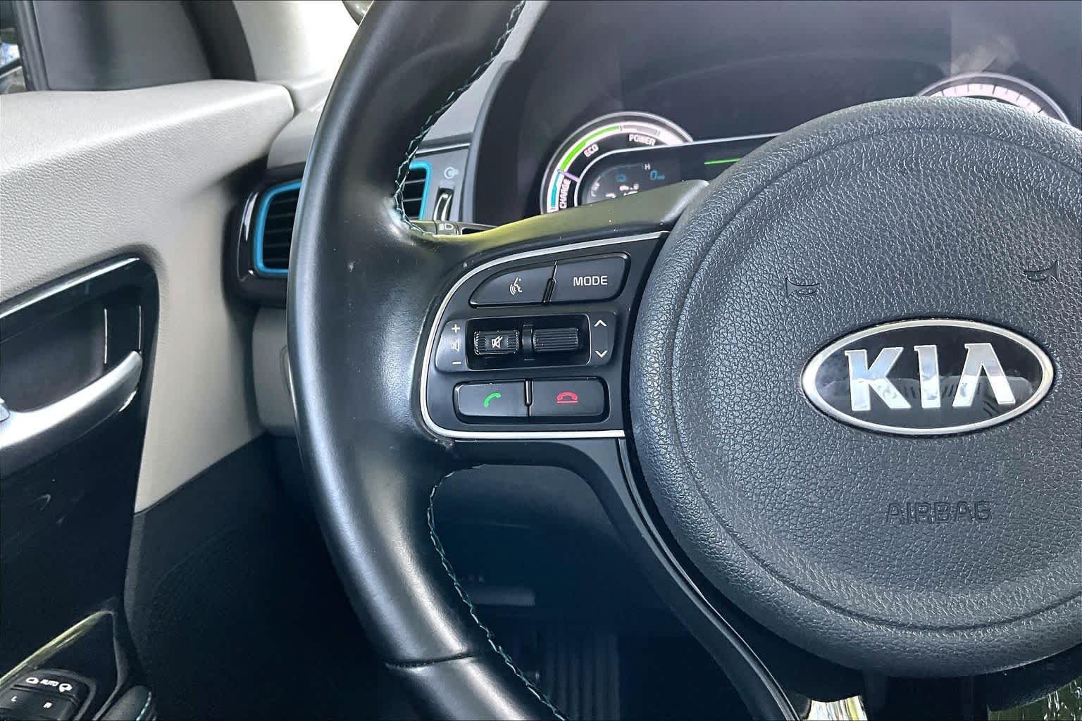 Used 2019 Platinum Graphite Kia EX image 23
