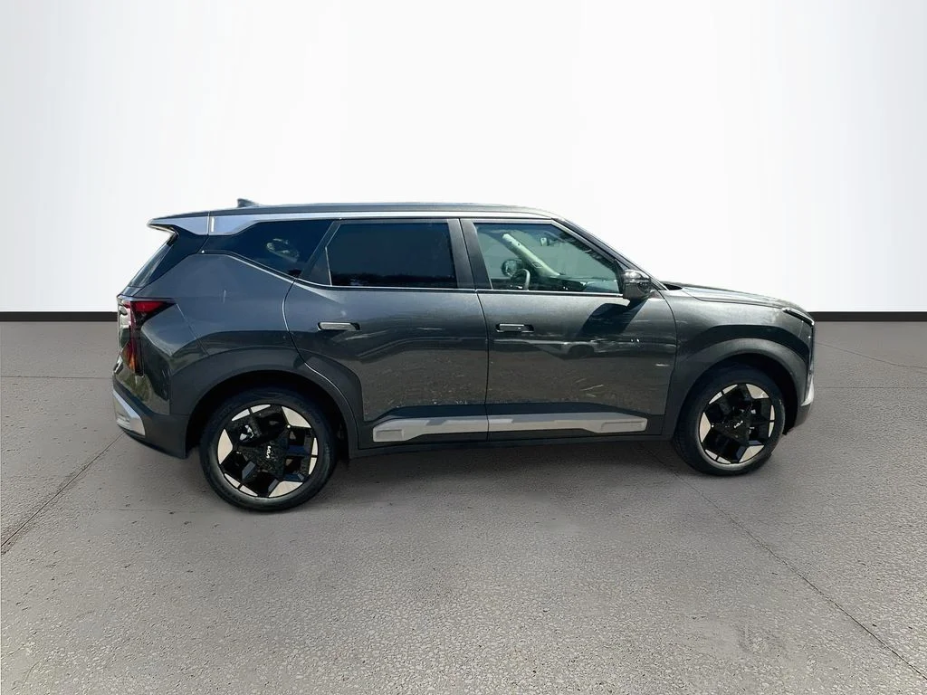 New 2027 Interstellar Gray Kia EX image 8