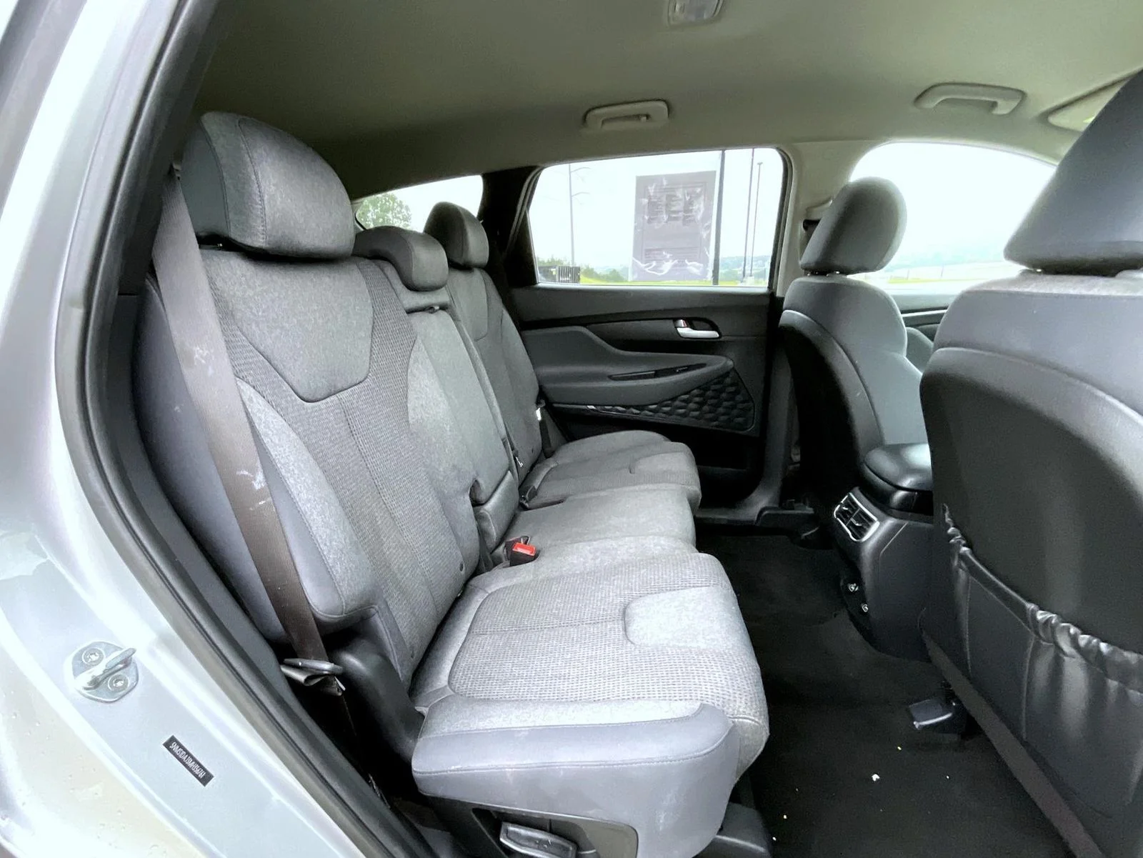 2021 Hyundai Santa Fe SE - Photo 19