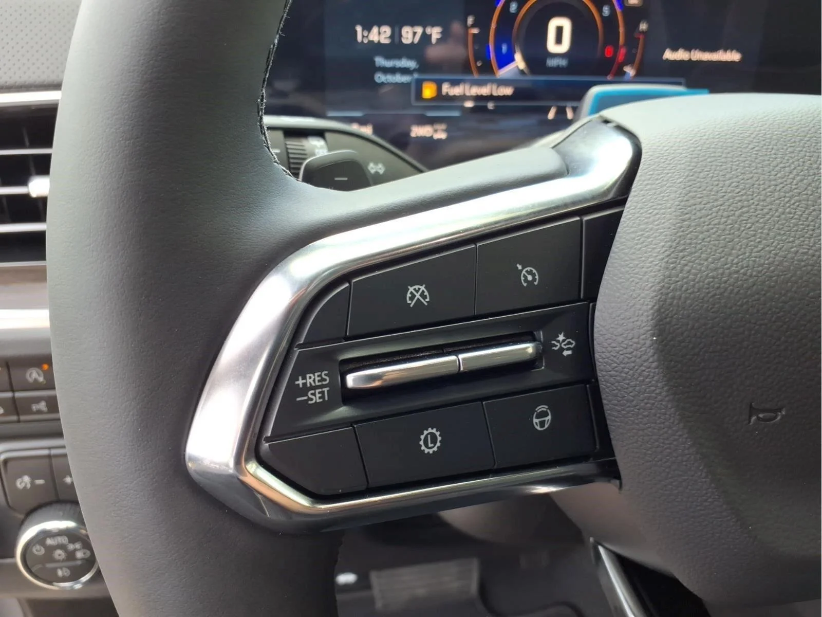New 2027 Sterling Gray Metallic Chevrolet Premier image 21