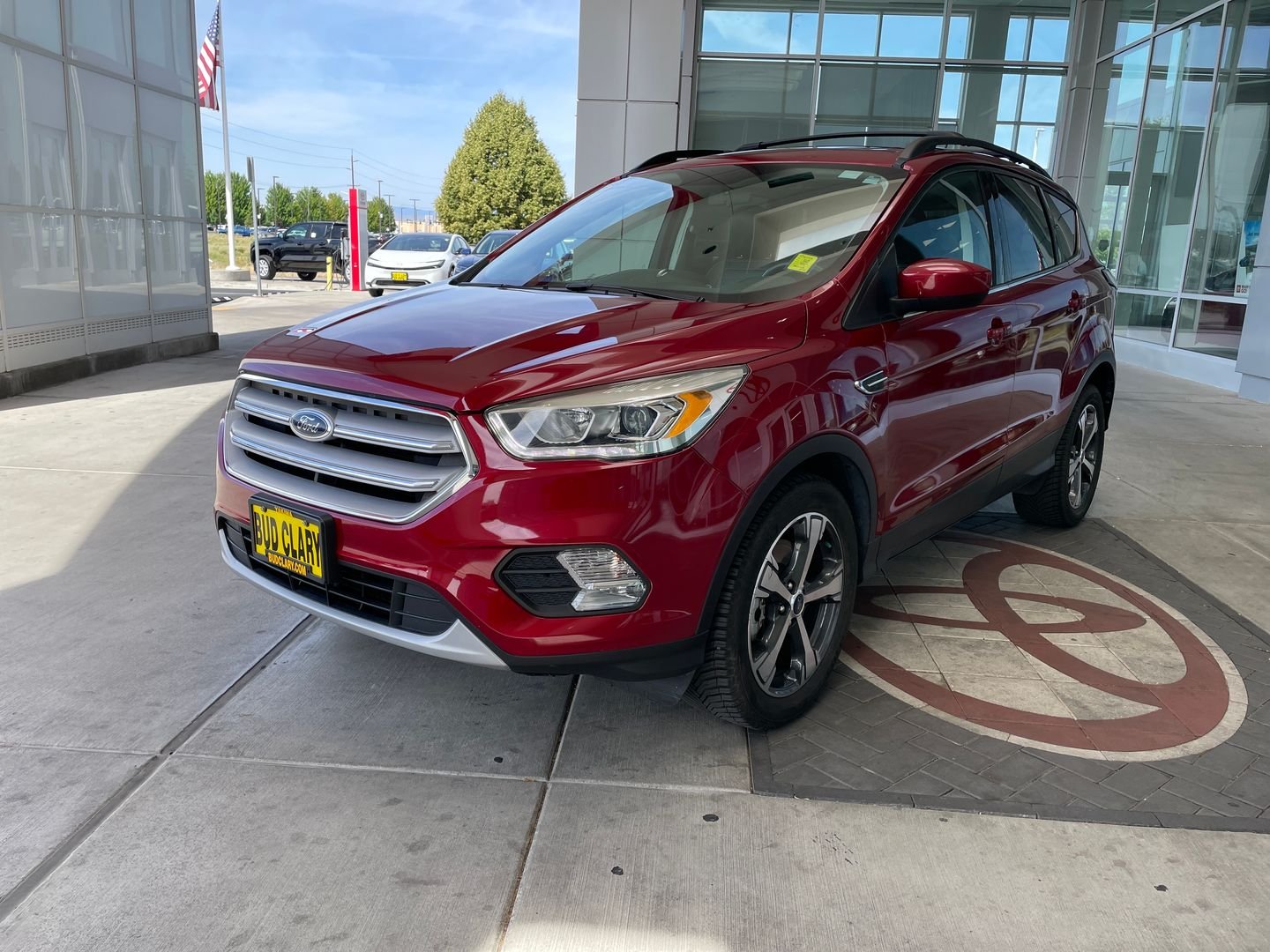 Used 2018 Red Ford SEL image 7