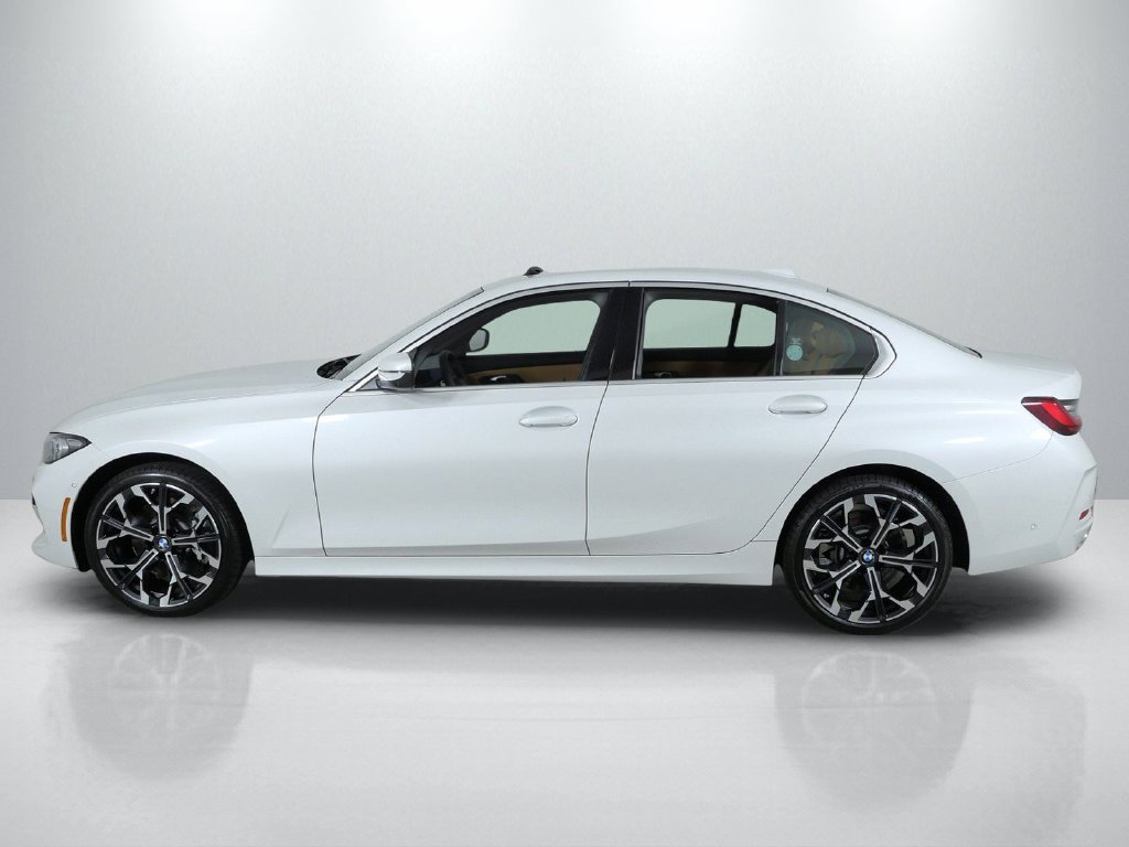 New 2026 Mineral White Metallic BMW 330i xDrive image 15