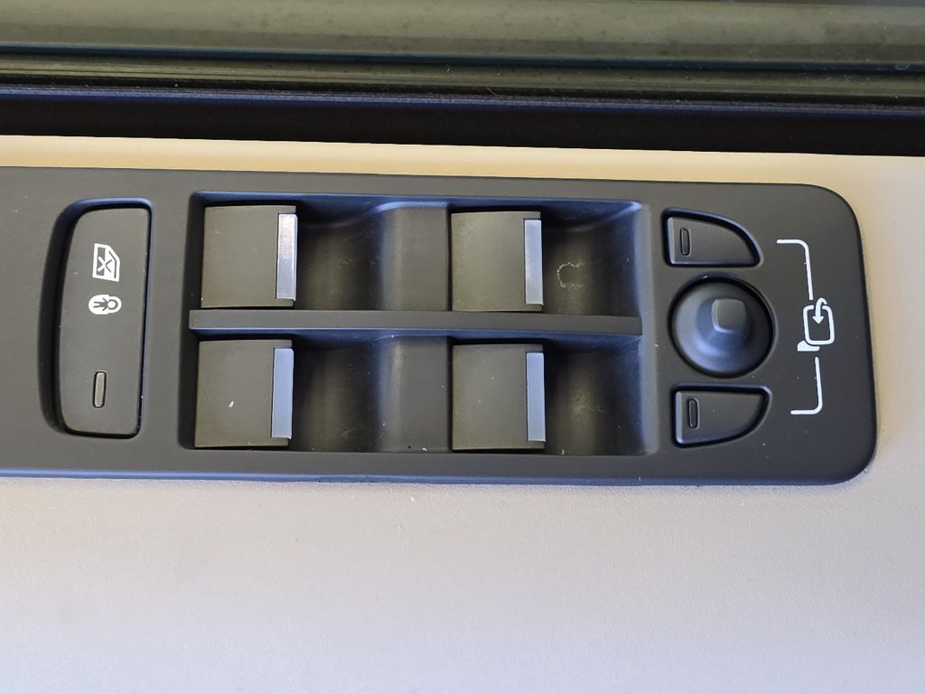 Certified Used 2025 Black Land Rover S image 30