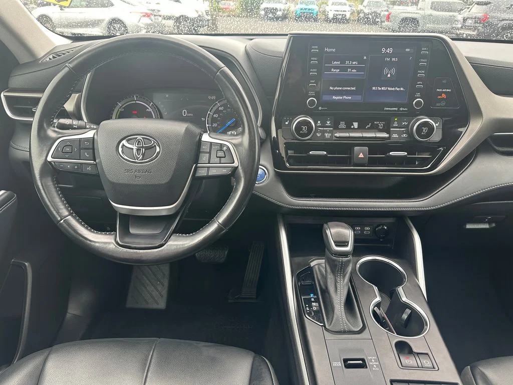 Used 2022 Gray Toyota XLE image 16