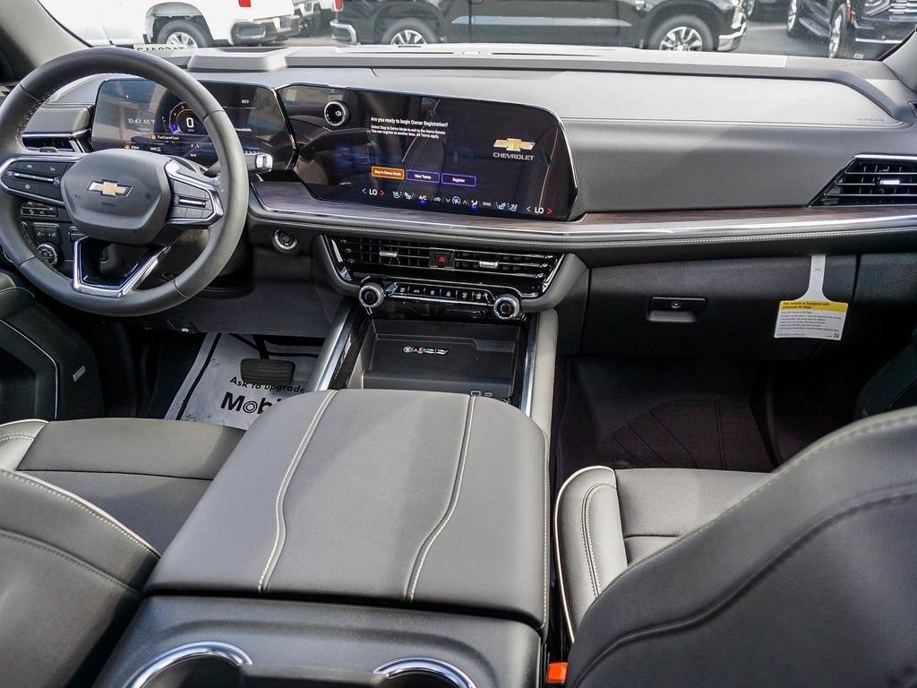 2026 Chevrolet Suburban Premier - Photo 14