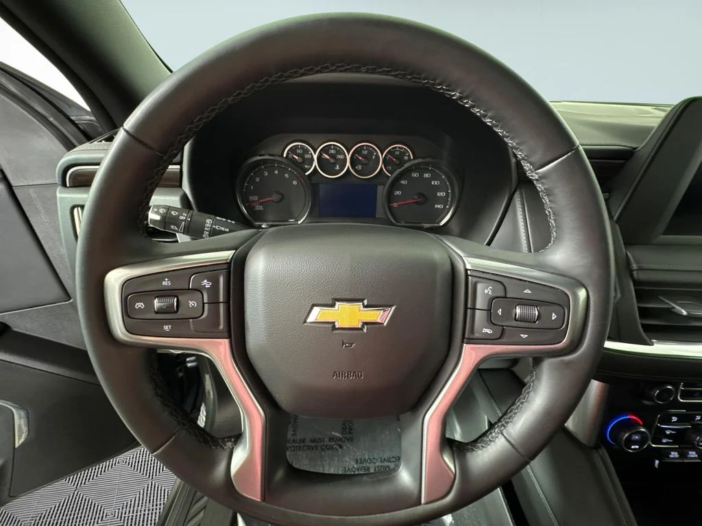 Used 2023 Silver Sage Chevrolet LS image 28