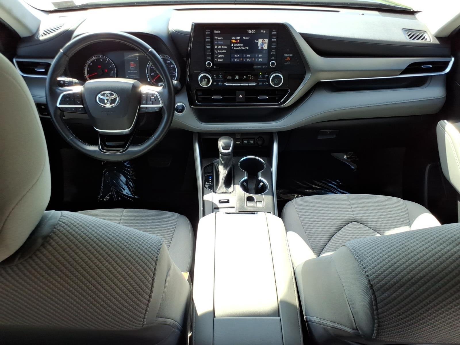 Used 2021 Magnetic Gray Metallic Toyota LE image 22