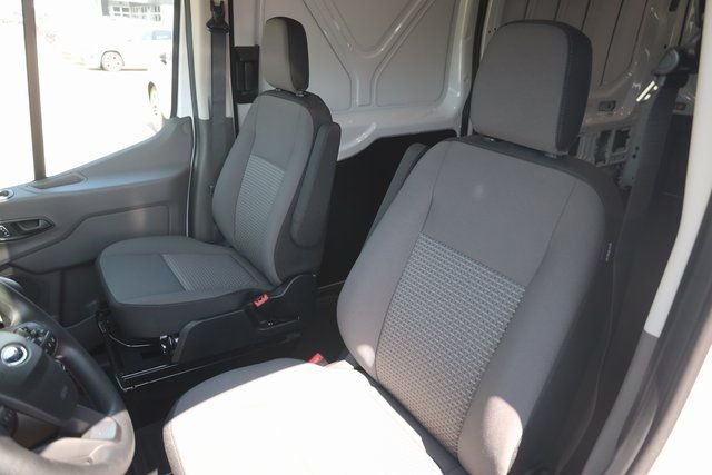 New 2025 Oxford White Ford Cargo Van image 35