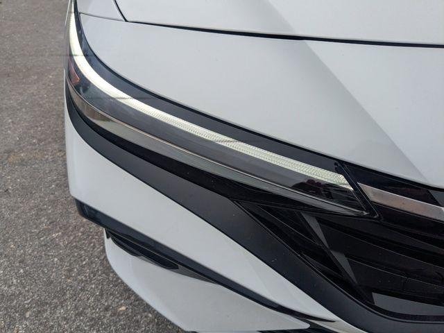 New 2026 White Hyundai SEL Sport image 9