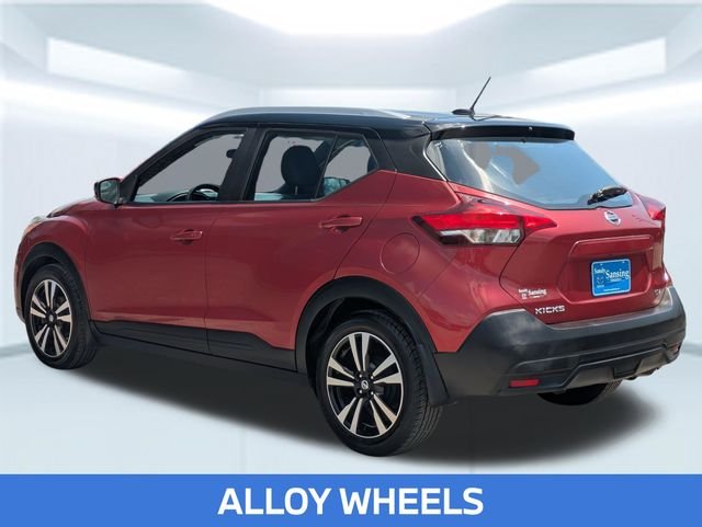 Used 2019 Cayenne Red Nissan SV image 4