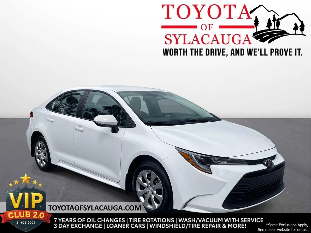 2026 Toyota Corolla LE CVT's photo