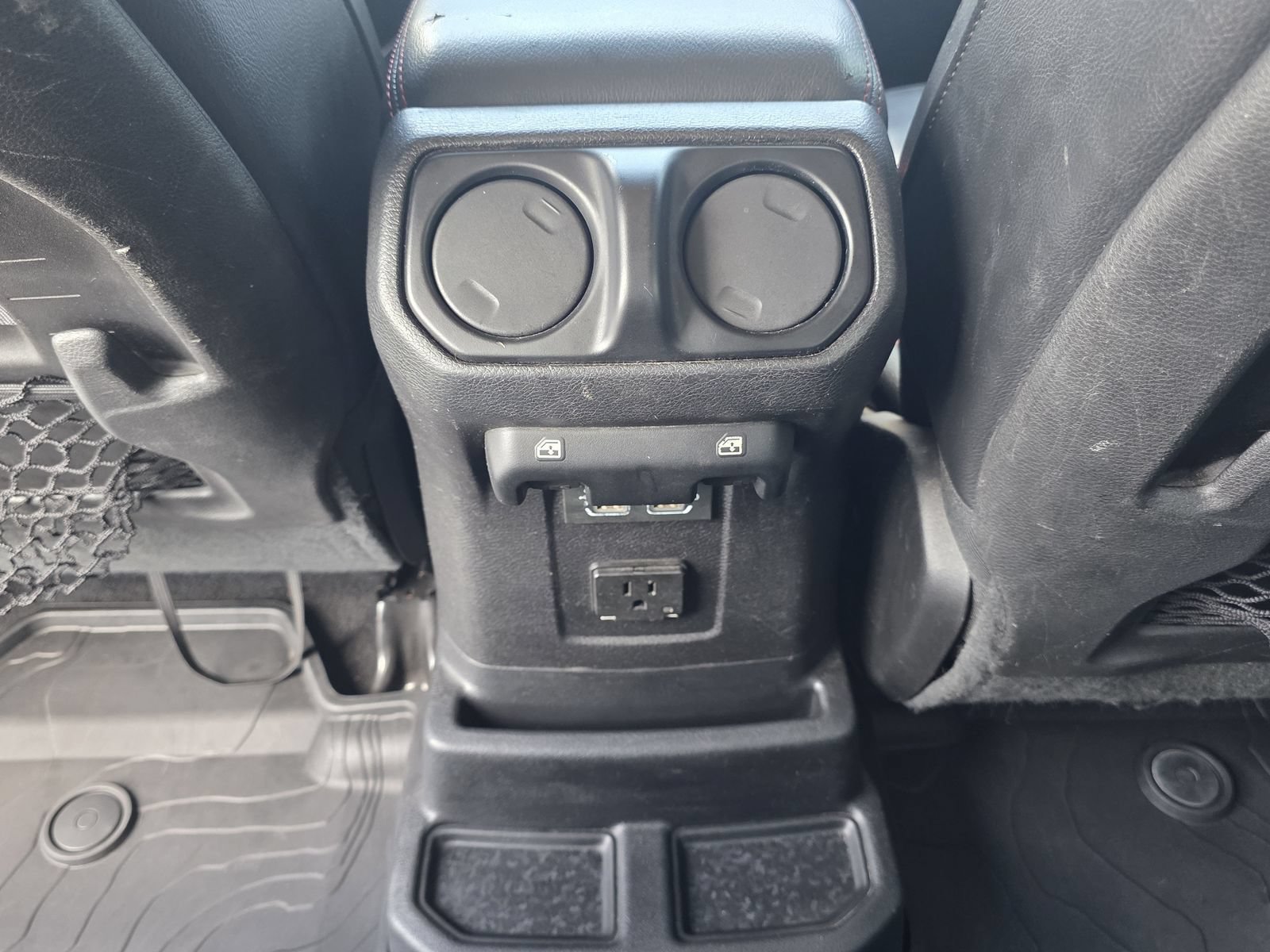Used 2019 White Jeep Rubicon 4x4 image 26
