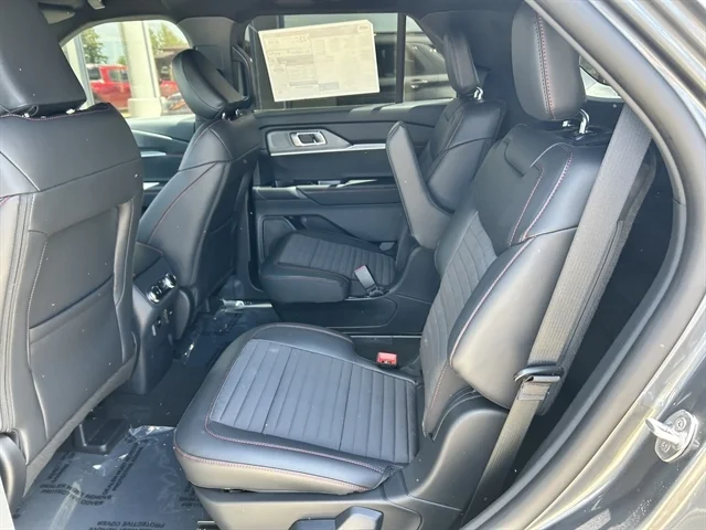 New 2026 Carbonized Gray Metallic FORD ST-Line image 18