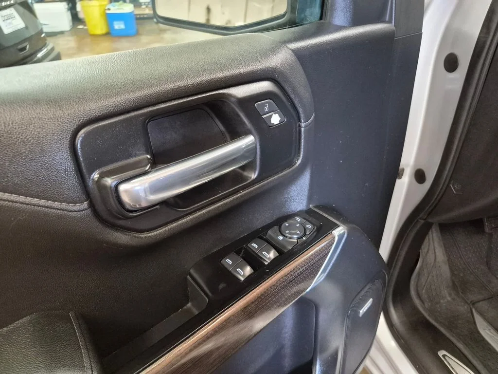 Used 2019 Silver Ice Metallic Chevrolet LT Trail Boss image 13