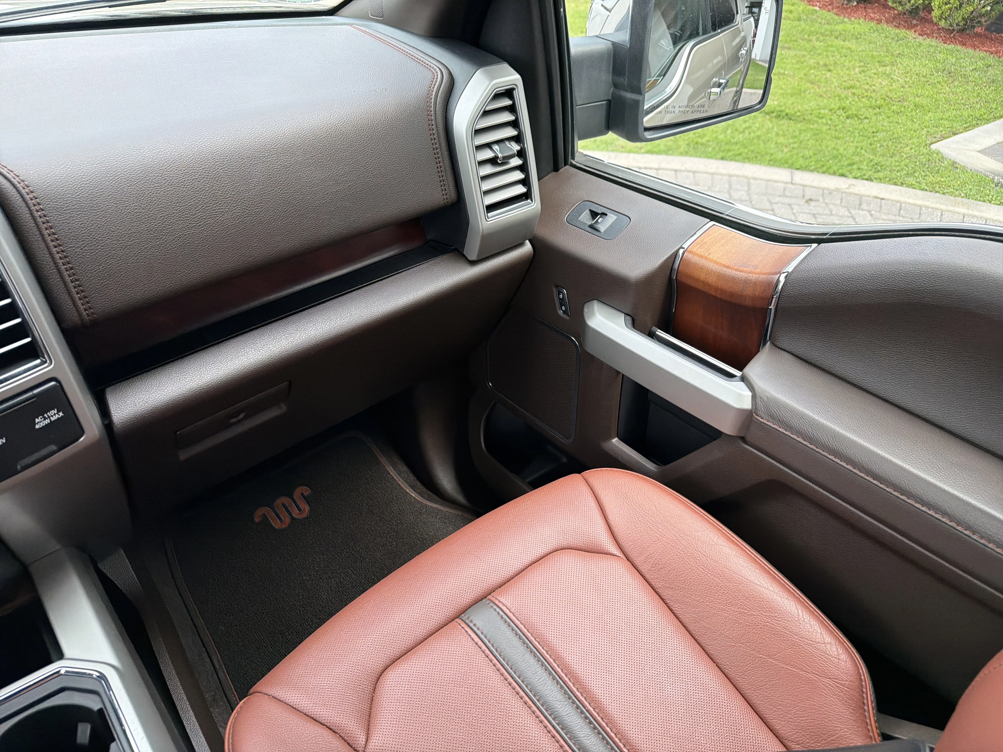 Used 2018 White Gold Ford King Ranch image 19