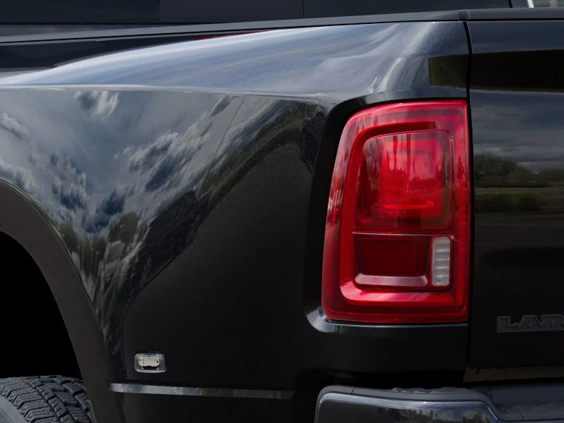 New 2026 Diamond Black Crystal Pearl-Coat Exterior Paint RAM Laramie image 42