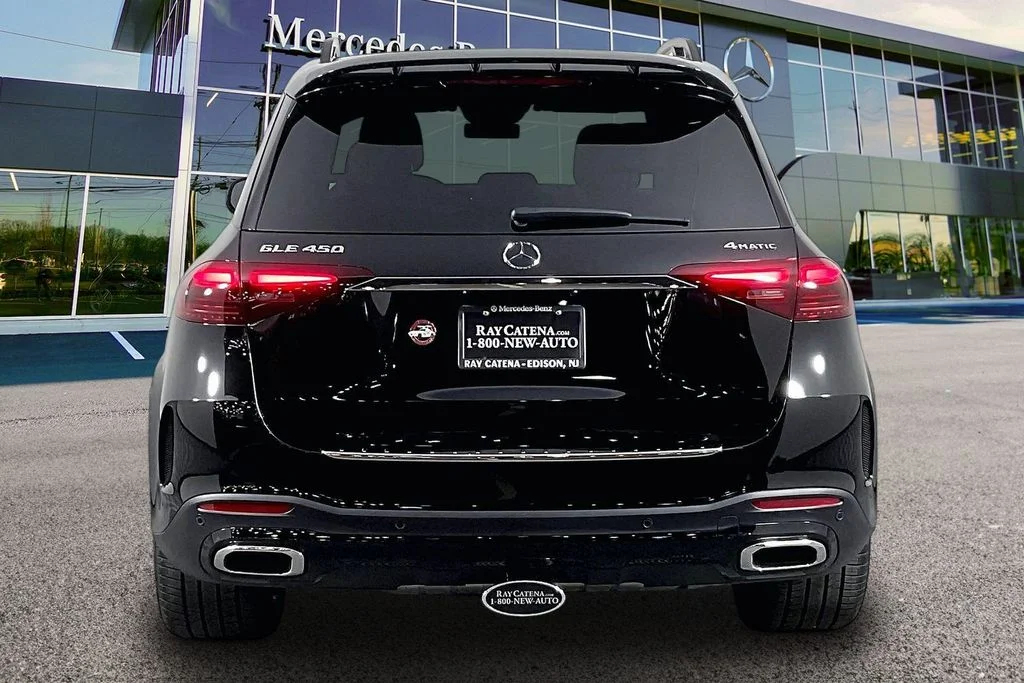 Used 2026 Black Mercedes-Benz GLE 450 image 4