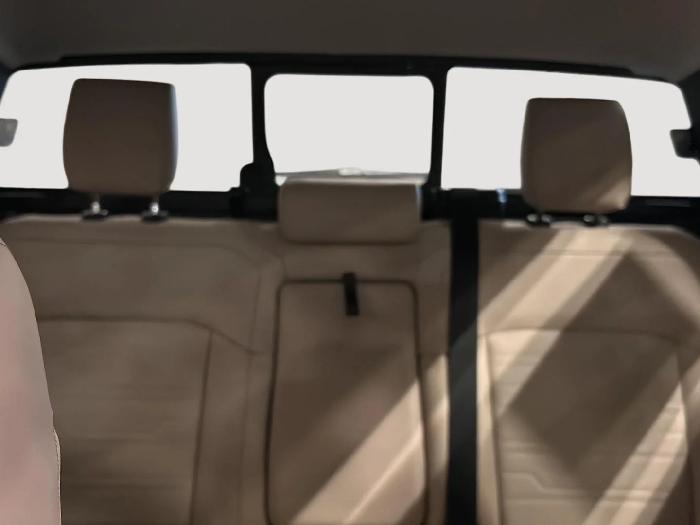 Used 2024 Cactus Gray Ford LARIAT image 18