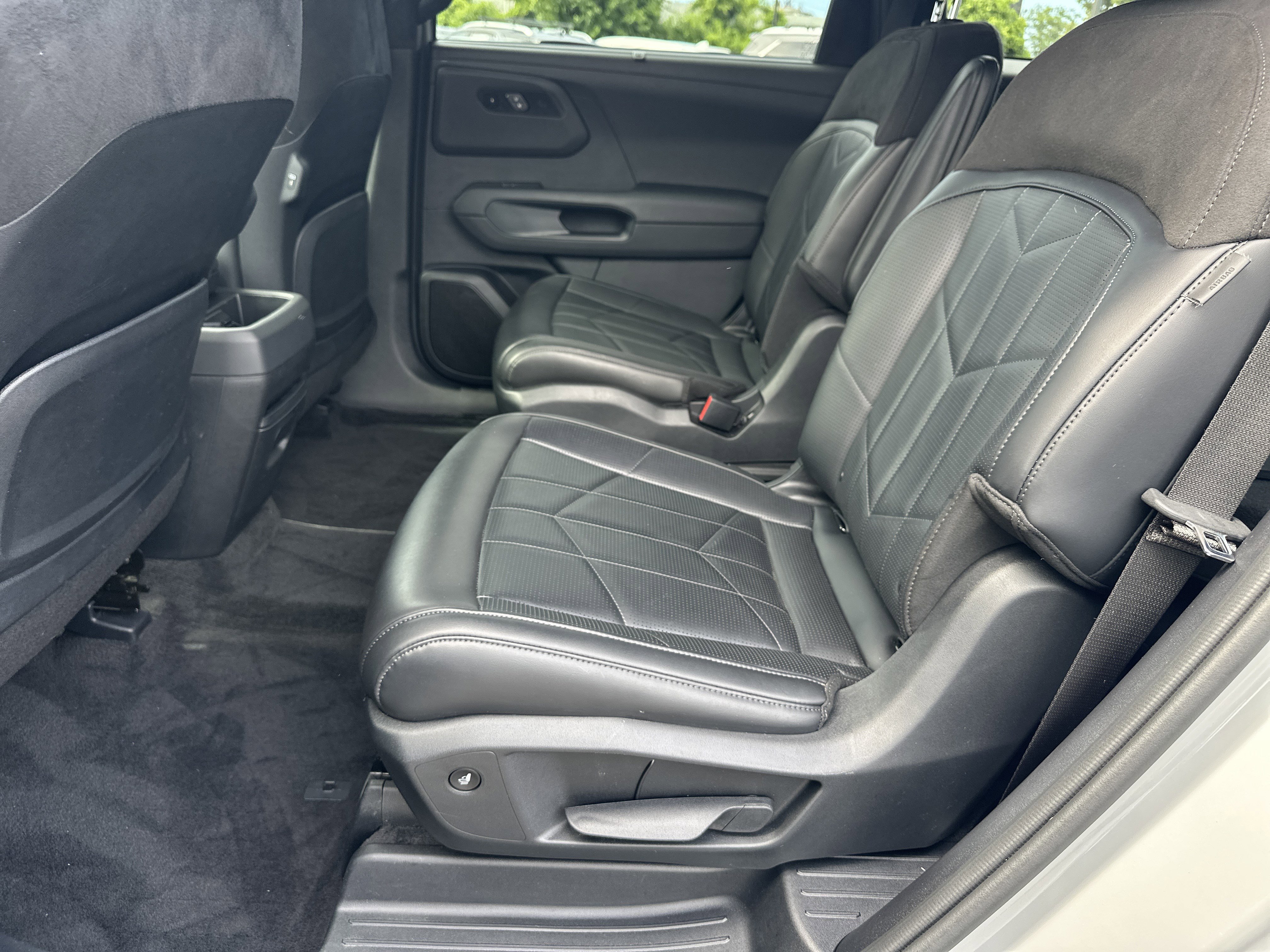 Used 2027 Wolf Gray Kia X-Line SX-Prestige image 24