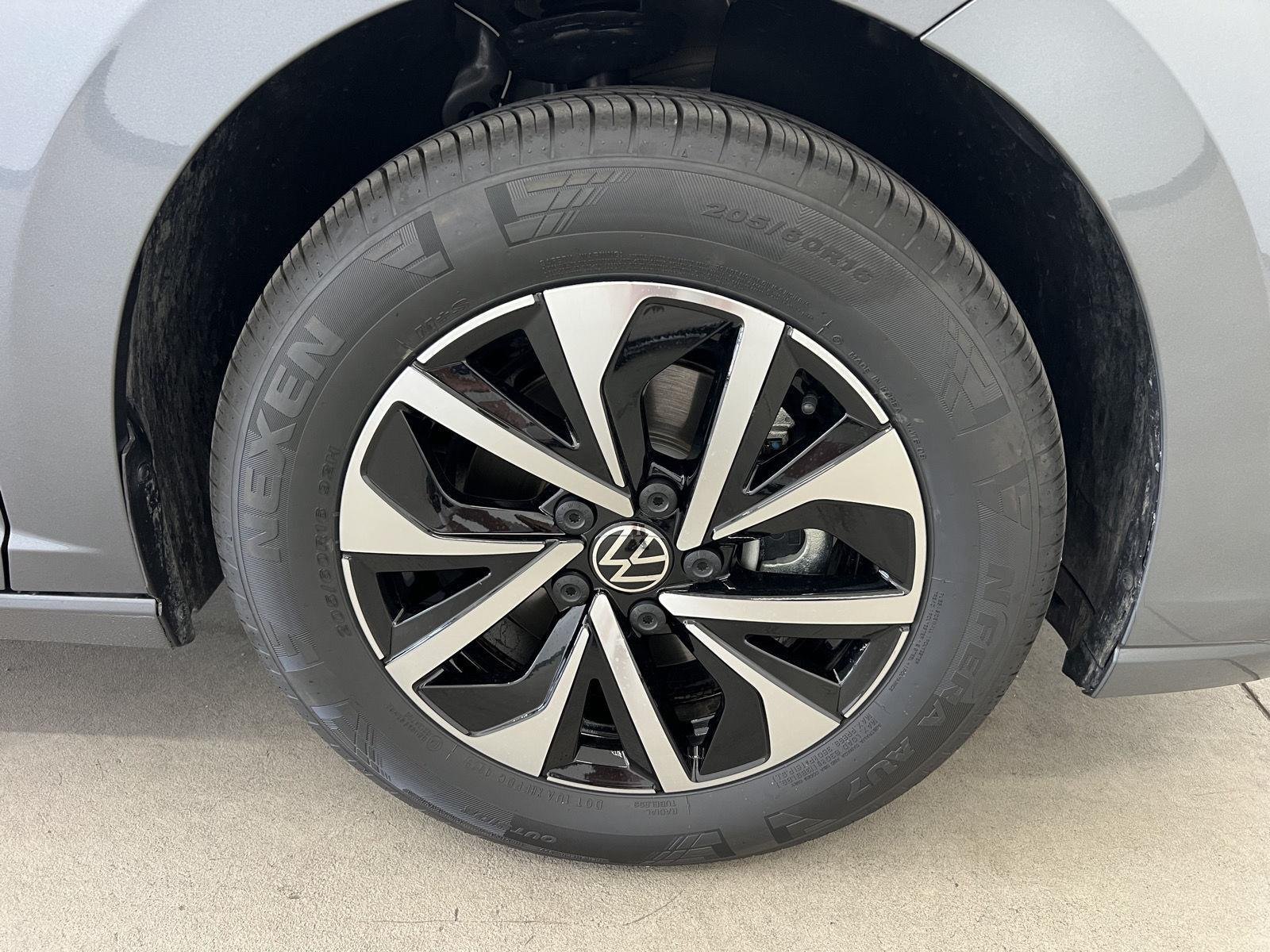 Used 2026 Platinum Gray Metallic Volkswagen S image 8