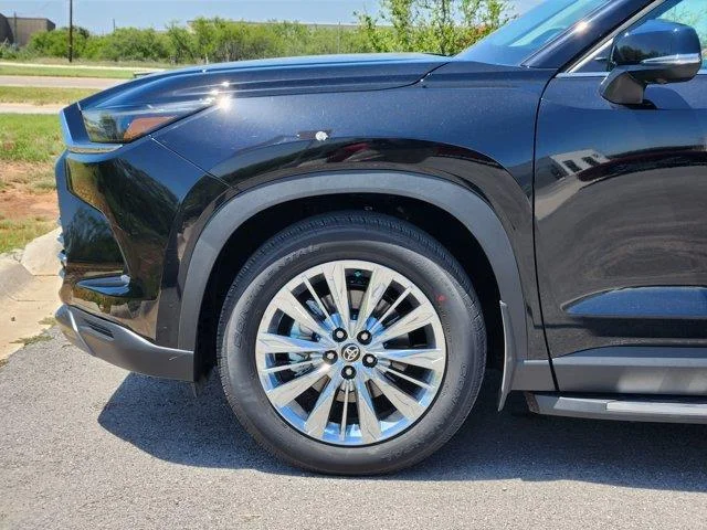 New 2026 Black Toyota Platinum All-Wheel Drive image 5