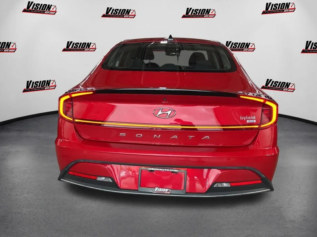Certified Used 2021 Red Hyundai Blue image 6
